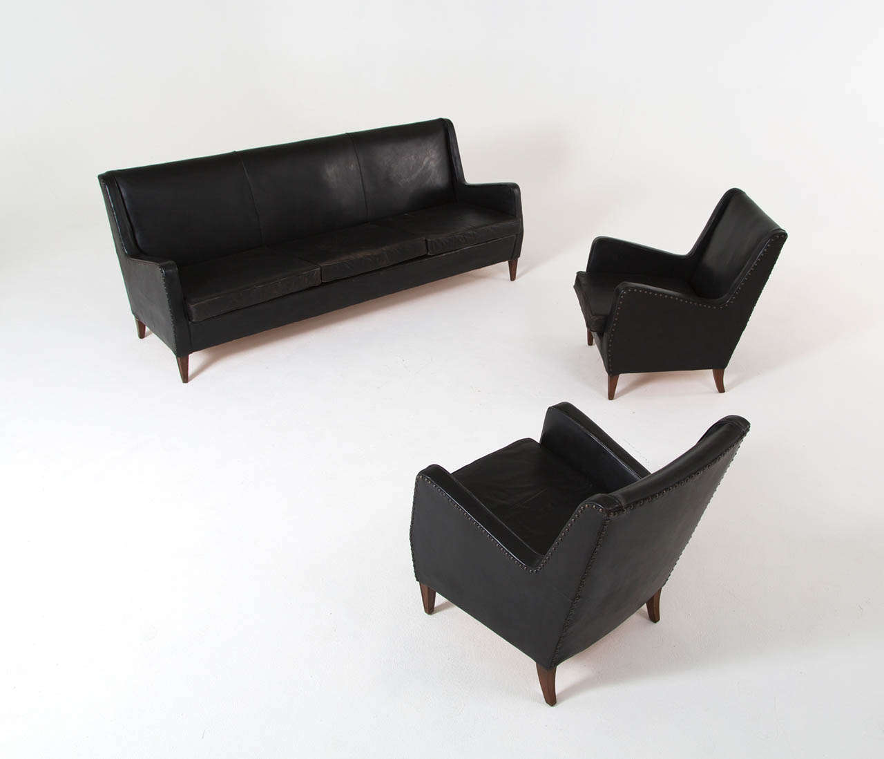 Three-Seat Sofa in Original Black Leather, Denmark, Circa 1950's In Excellent Condition In Waalwijk, NL