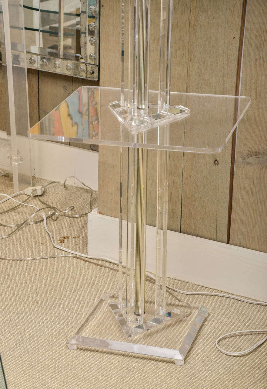 Vintage Lucite Lamp Table with Custom Shade In Excellent Condition In Water Mill, NY