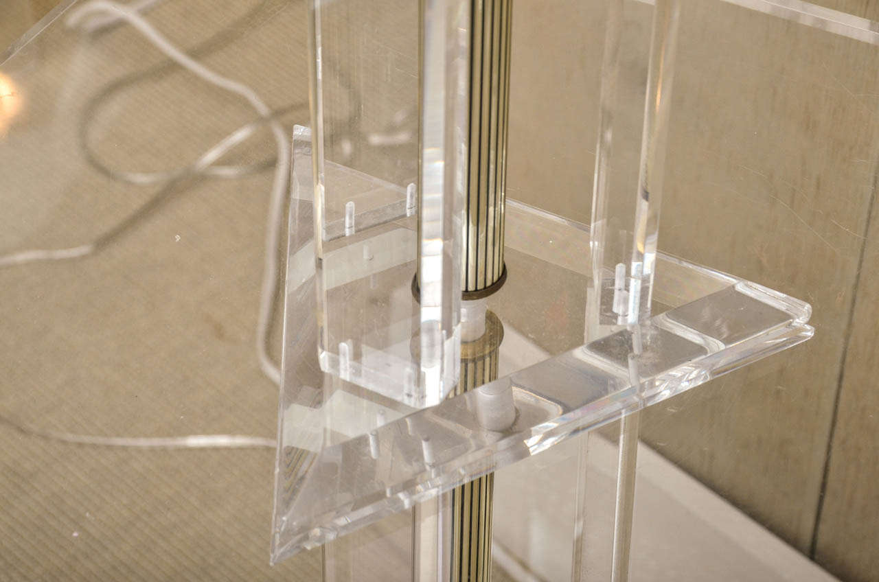 Vintage Lucite Lamp Table with Custom Shade 1
