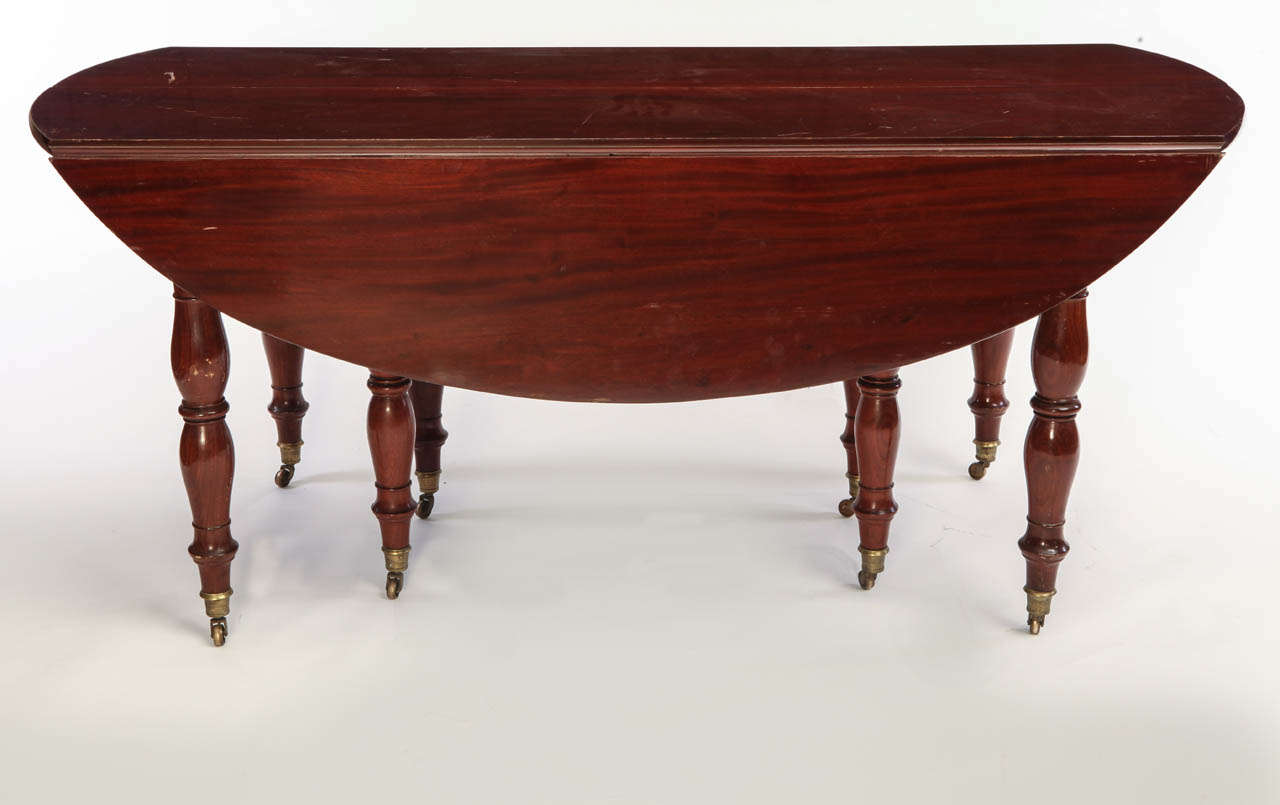 Fine French 18th Century Mahogany Extending Drop-Leaf Dining Table For Sale 1