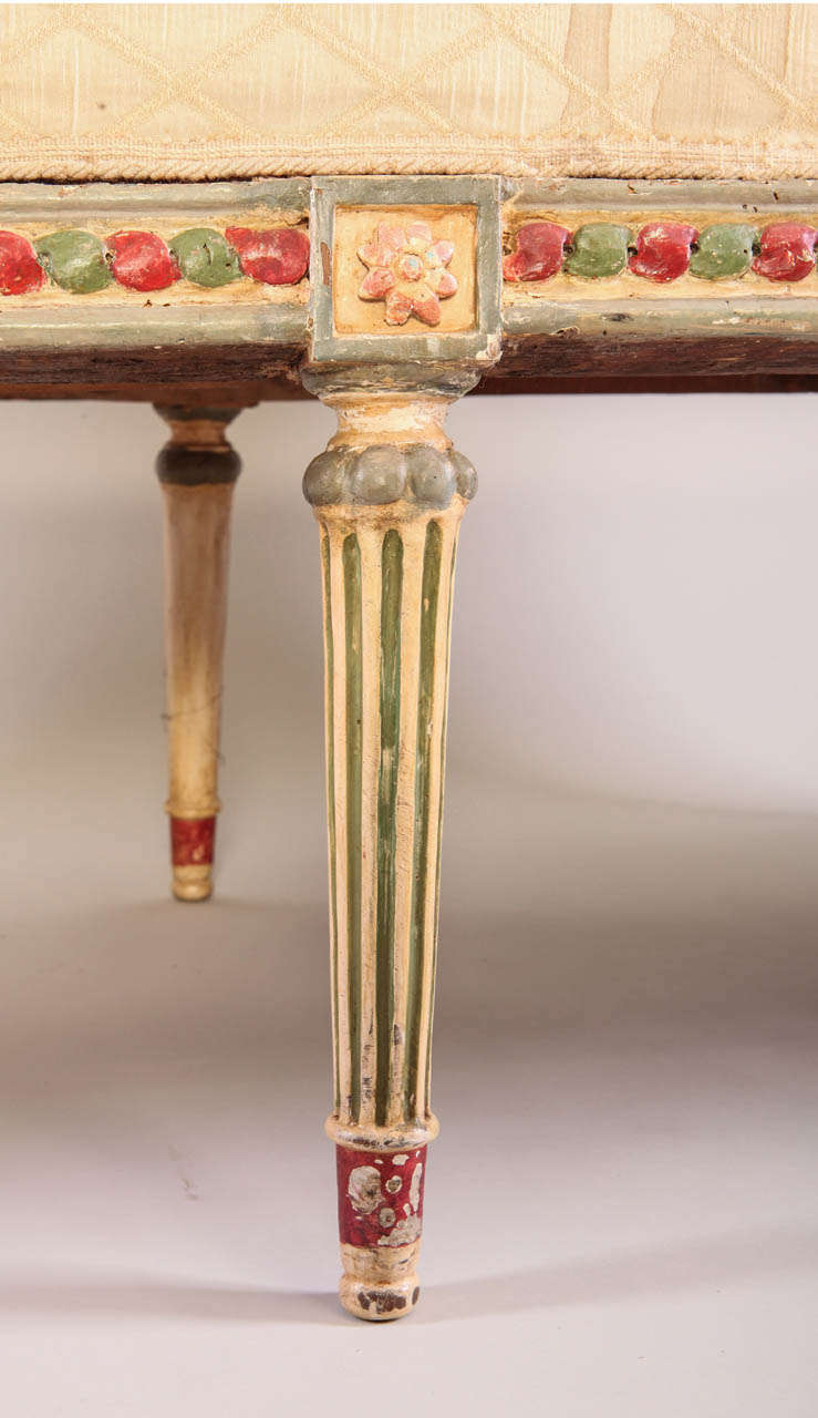 18th Century and Earlier Fine Nord Italian 18th Century Painted Canapé For Sale