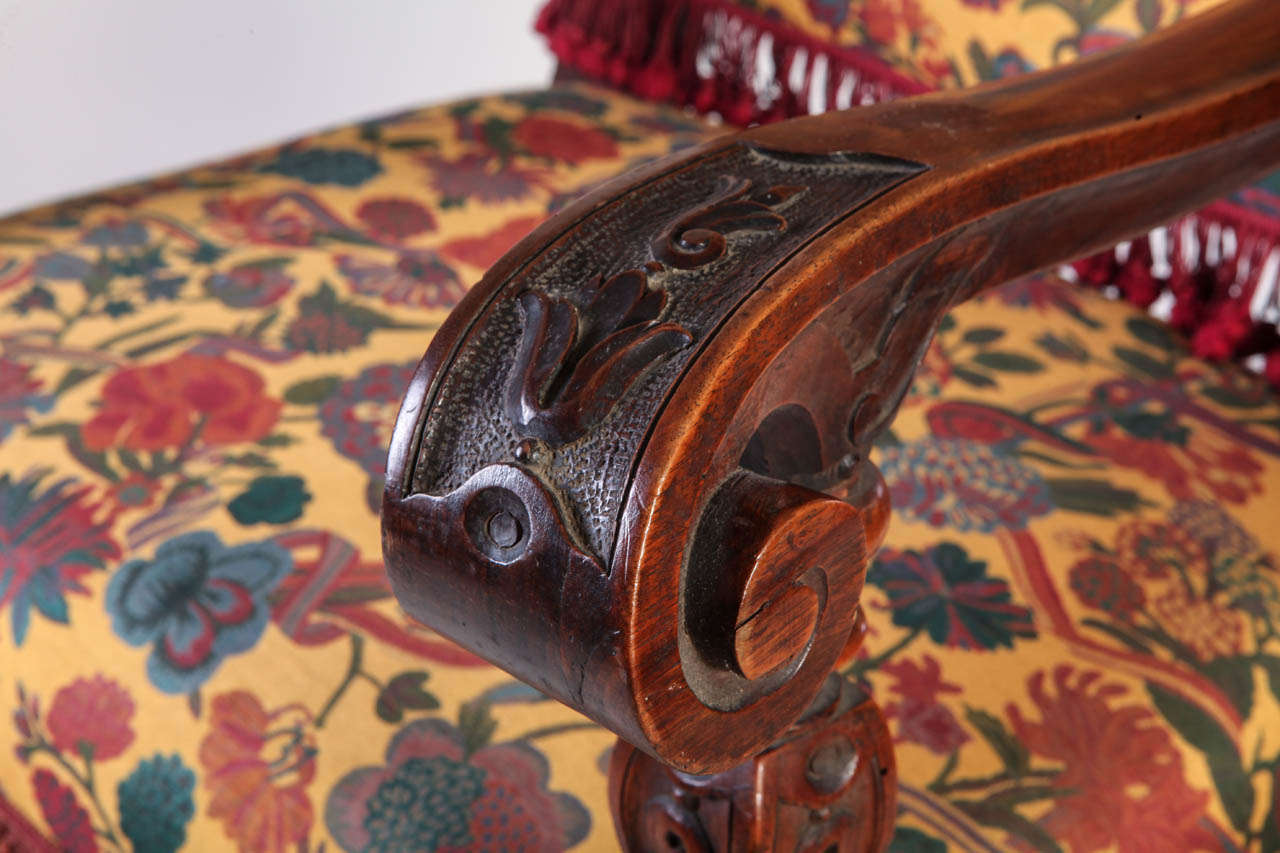 Fine Set of Four Italian  19'century Walnut Carved Armchairs 1