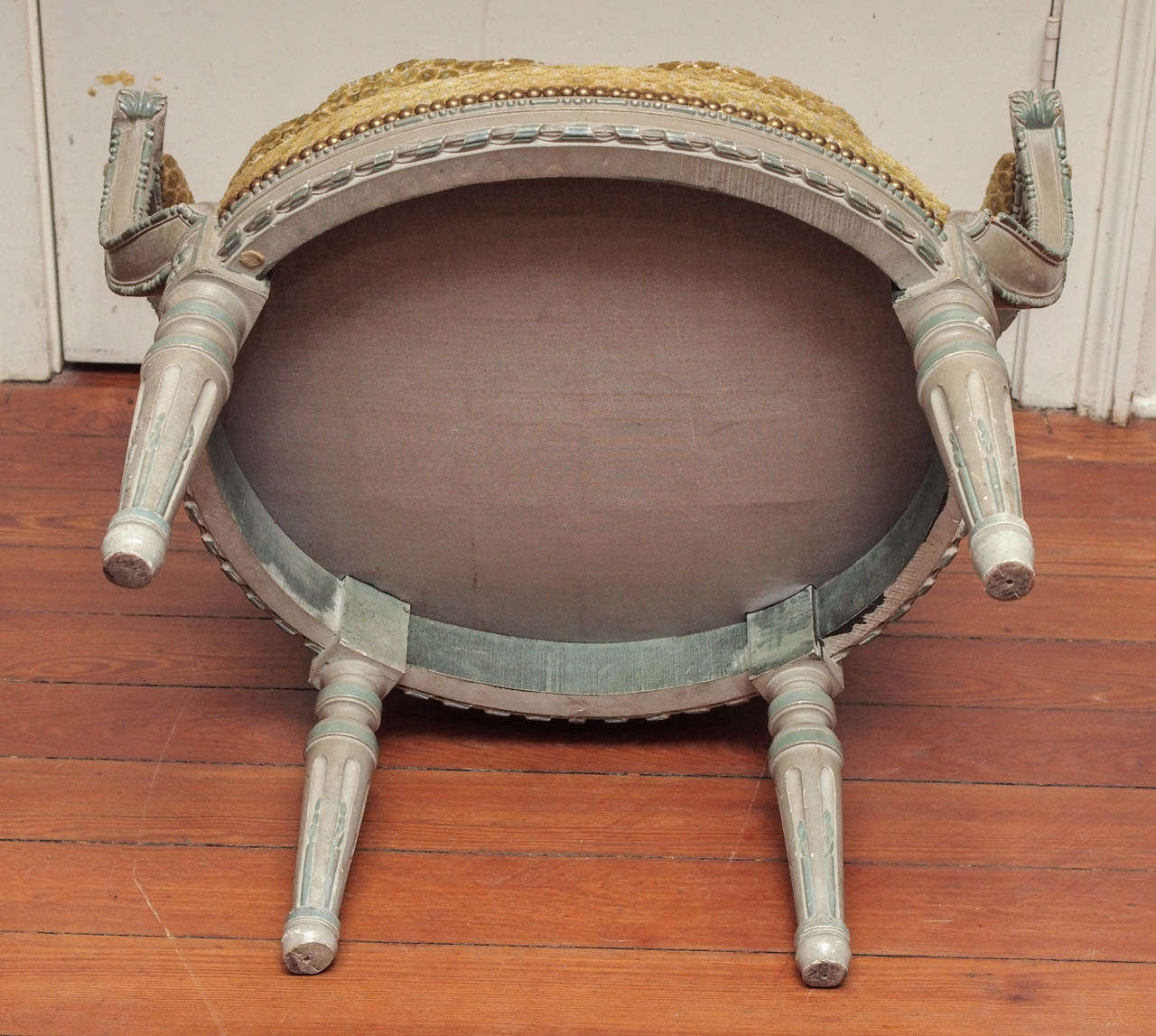 Paar ovale Sessel mit bemalter Rückenlehne im Beaux-Arts-Stil 3