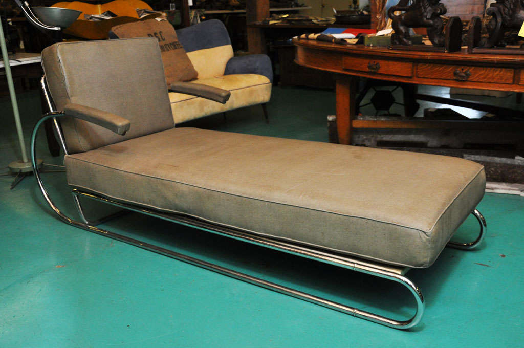 French Art Deco chaise lounge with adjustable arms
