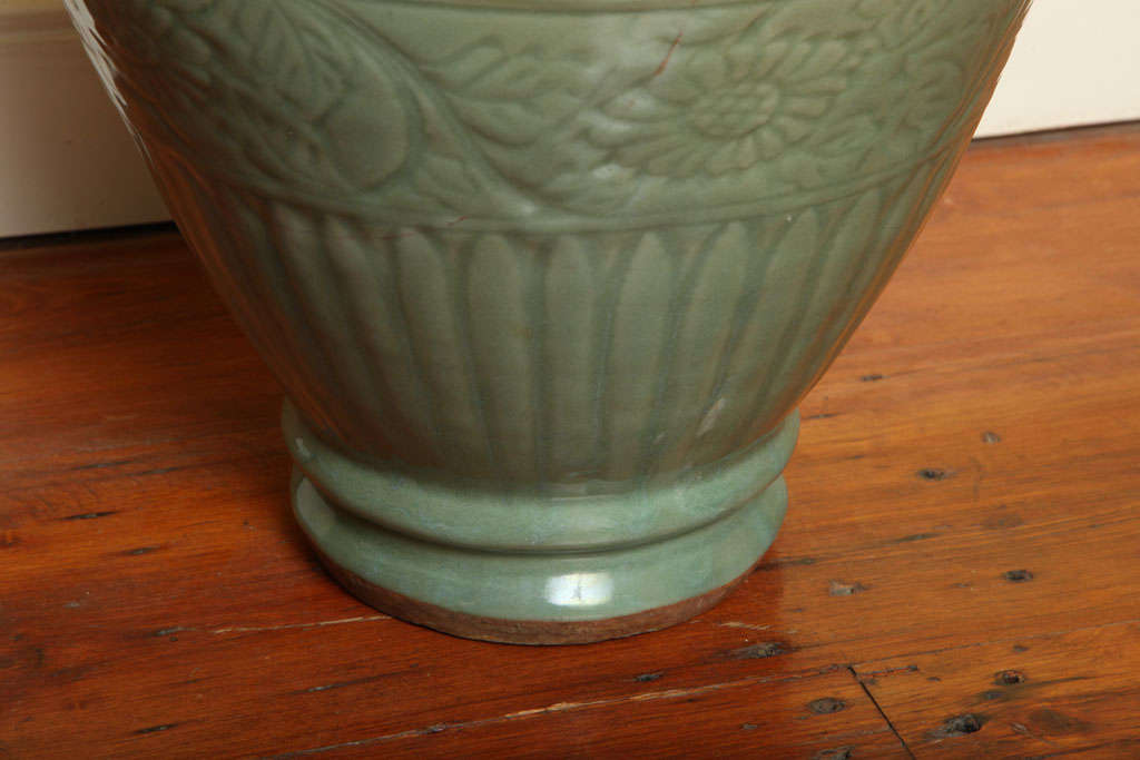 Large antique Yuan Dynasty celadon jar, 14th century 1