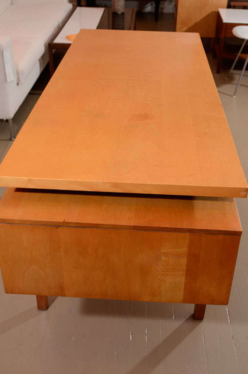 20th Century Early and rare maple and lacquered desk by Milo Baughman