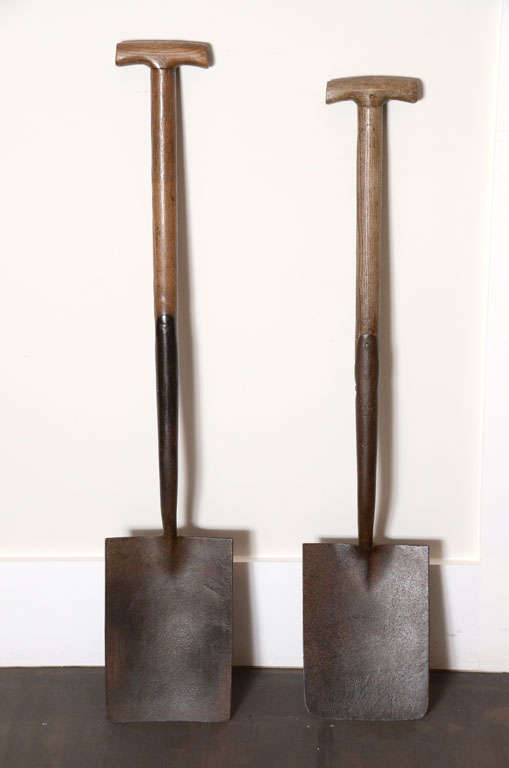 18th century shovel