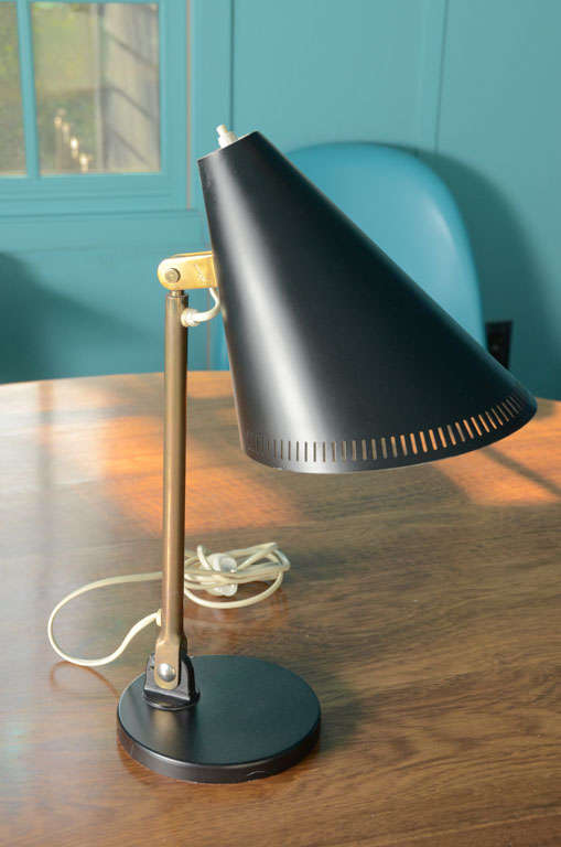 Brass Paavo Tynell Adjustable Table Lamp.  Idman. For Sale