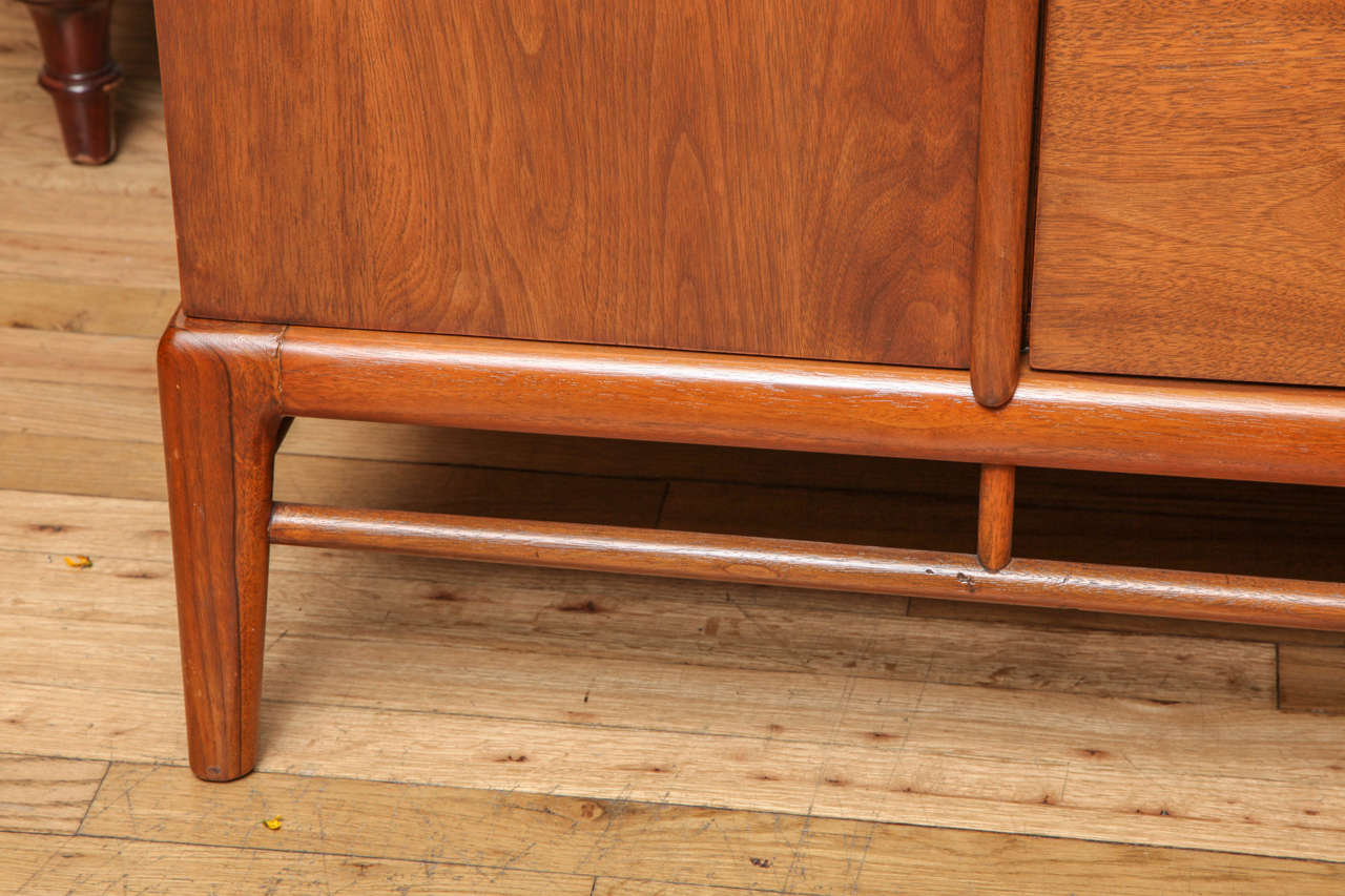 Mid-Century Sideboard by Heritage Henredon In Excellent Condition In New York, NY