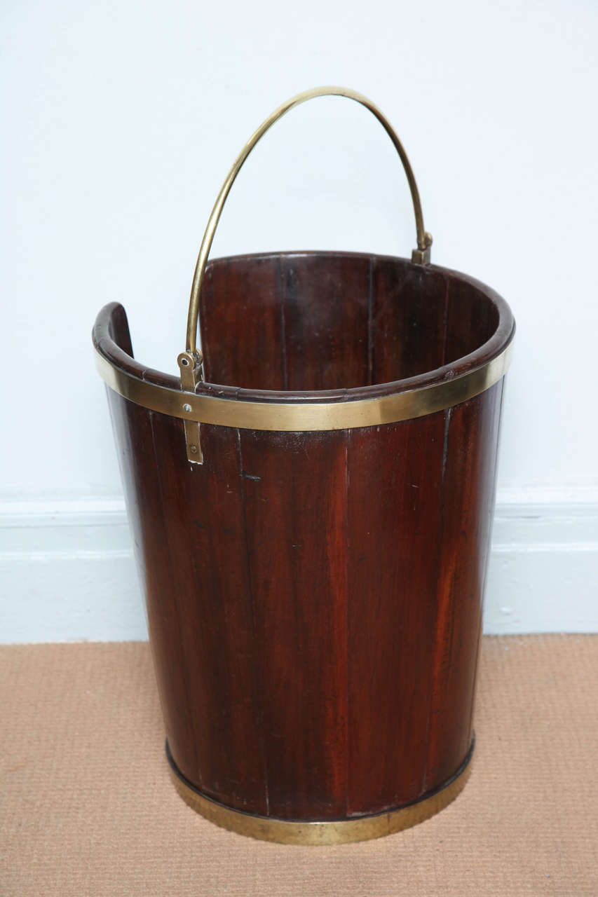 Georgian Mahogany Plate Bucket In Good Condition In Greenwich, CT
