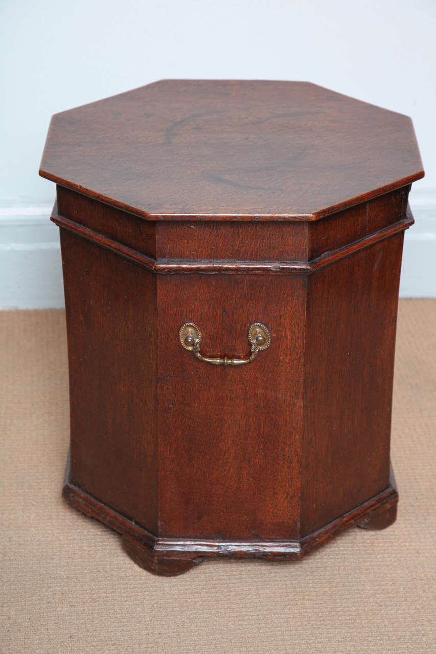 Unusual George III Octagonal Oak Box 3