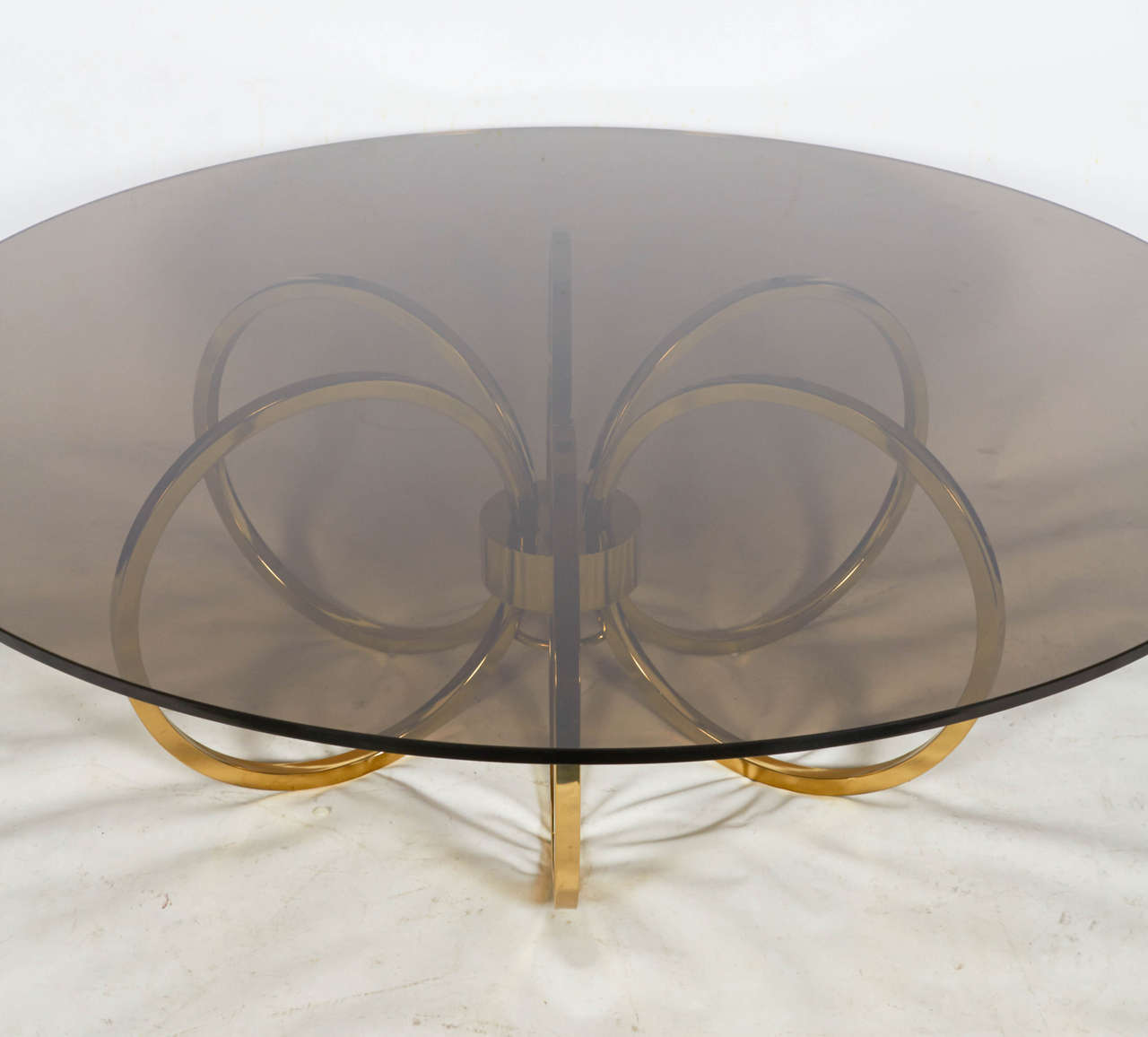 Glamorous Sculptural Brass Coffee Table In Good Condition In New York, NY