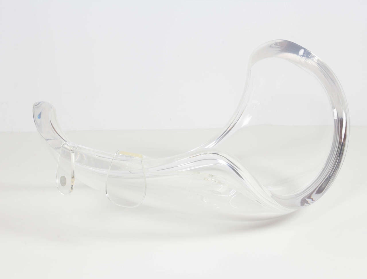 Fantastic and Large Ritts Co. Lucite Freeform Centerpiece Bowl In Good Condition In New York, NY
