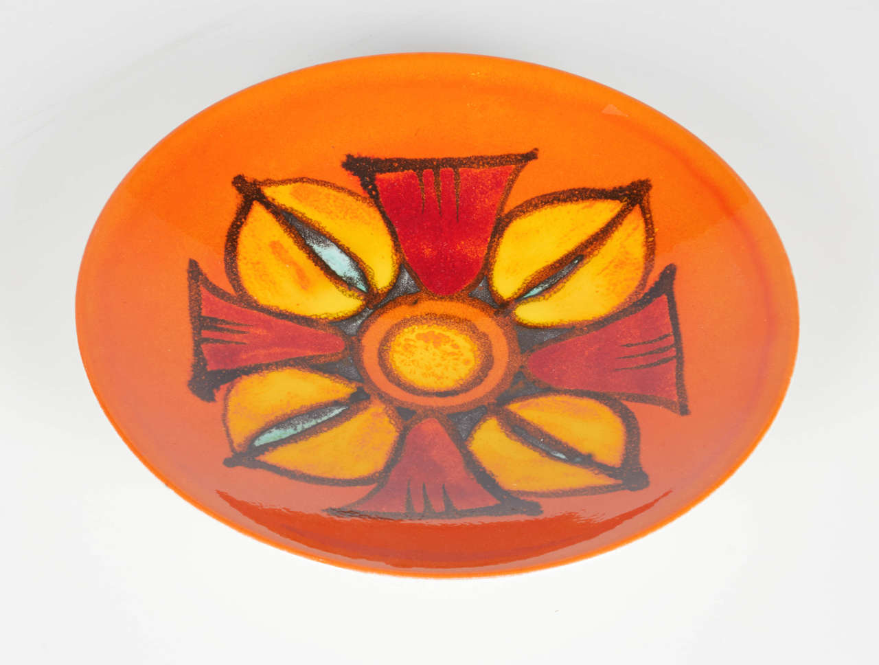 Beautiful and vibrant bowl by Poole of England. This is an example from their 