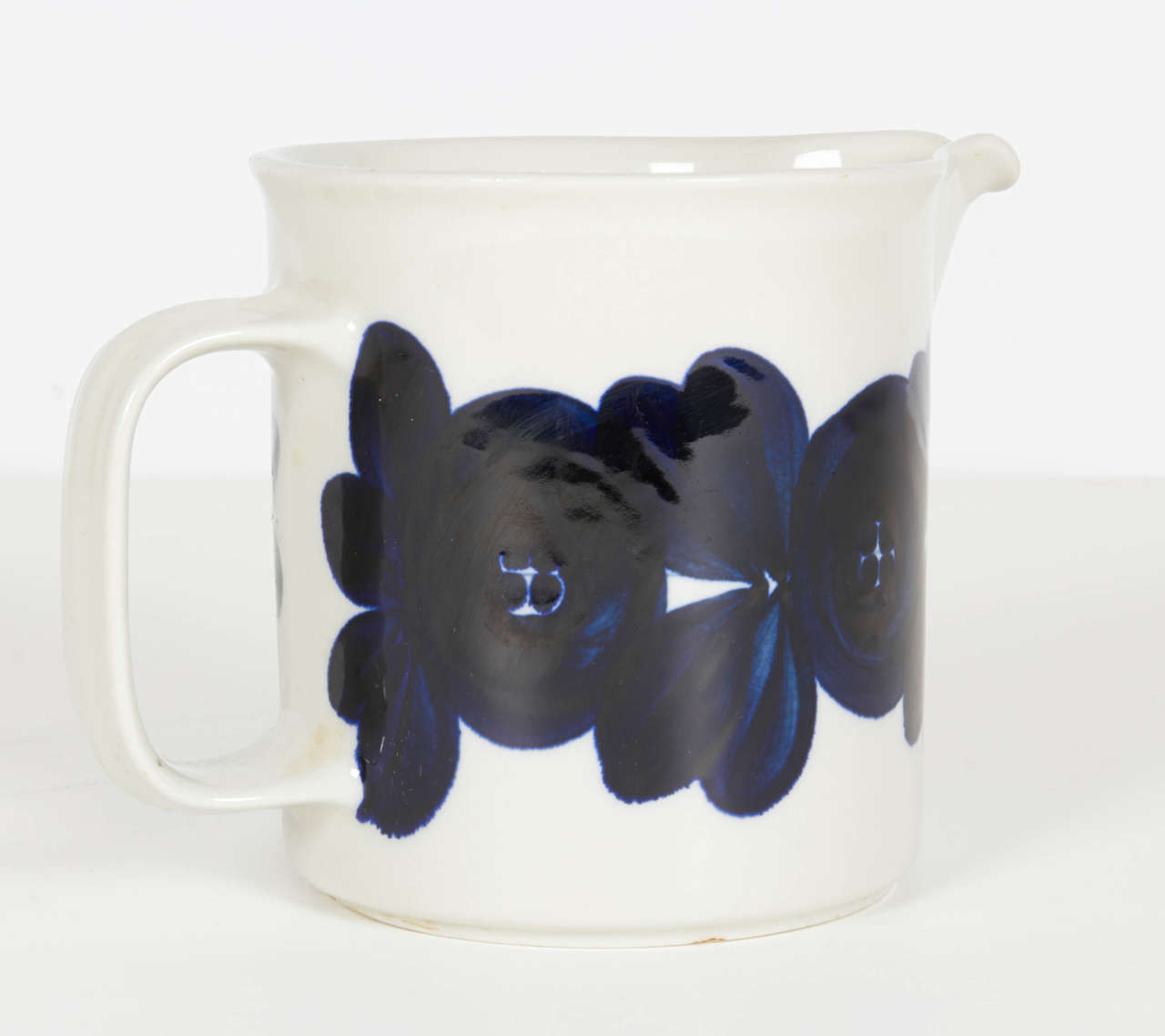 Beautifully glazed pitcher part of Arabia's Anemone collection and designed by Ulla Precope. Please contact for location. 