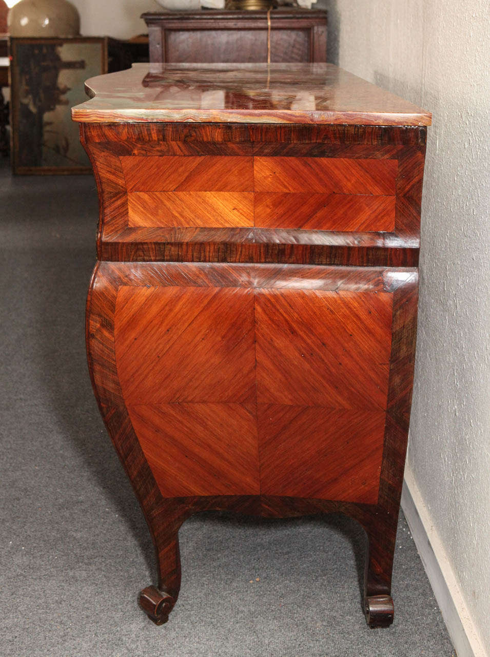 18th Century and Earlier Serpentine, Northern Italian Commode For Sale