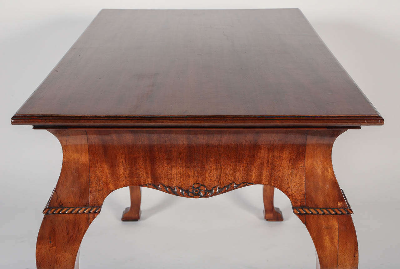 19th Century George II Style Mahogany Desk For Sale