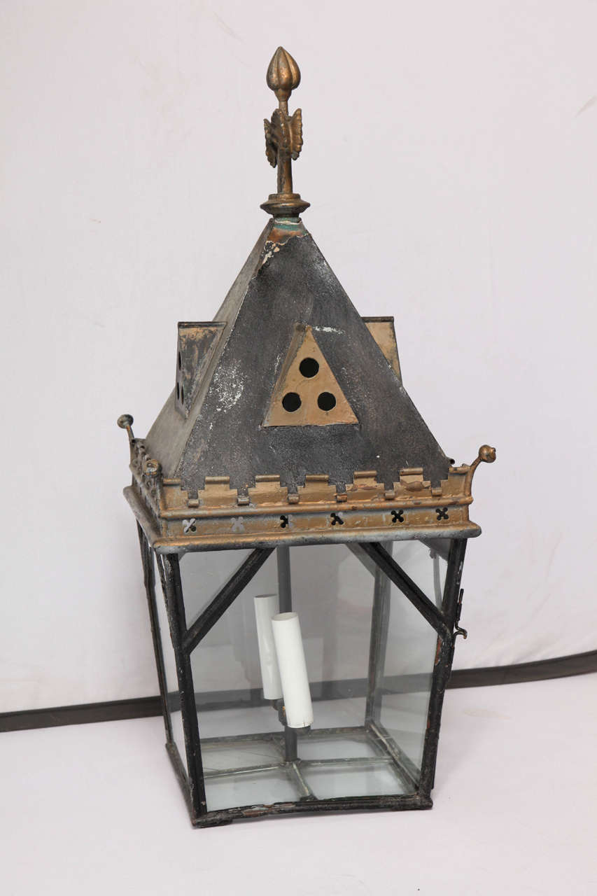 Tole Lantern with Finial Decoration 3