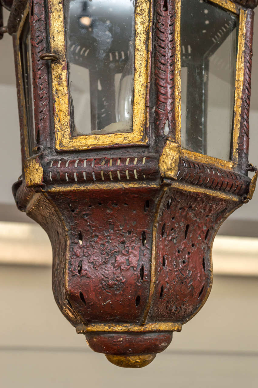 18th Century Pair of Venetian Red and Gilt Tole Lanterns, Italy circa 1780
