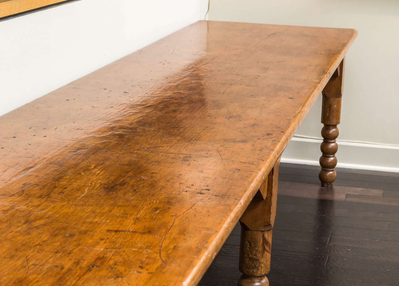 Large-Scale Pine Farm Table, English, circa 1860 For Sale 4