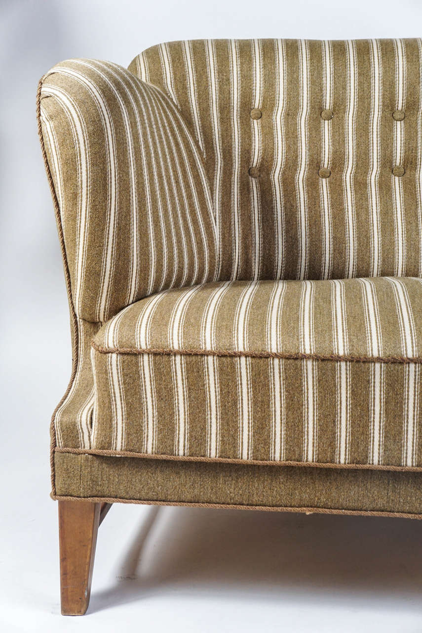Danish Sofa In Excellent Condition In Kingston, NY
