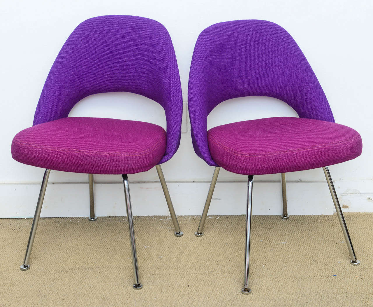Mid-Century Modern (4) Mid Century Modern Knoll Model 71 Series Executive Saarinen Chairs