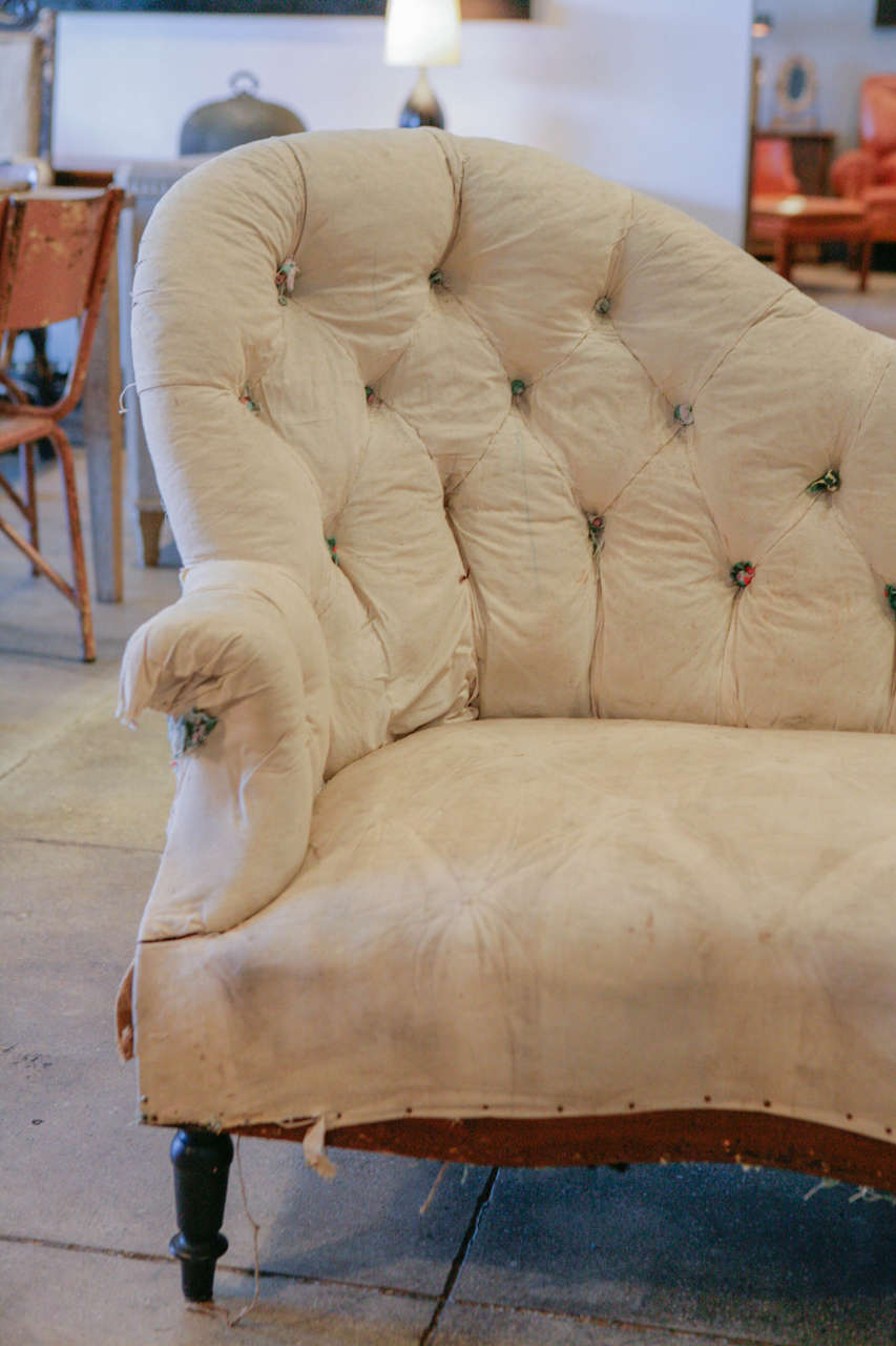 French Tufted Settee , C. 1880 In Good Condition In Los Angeles, CA