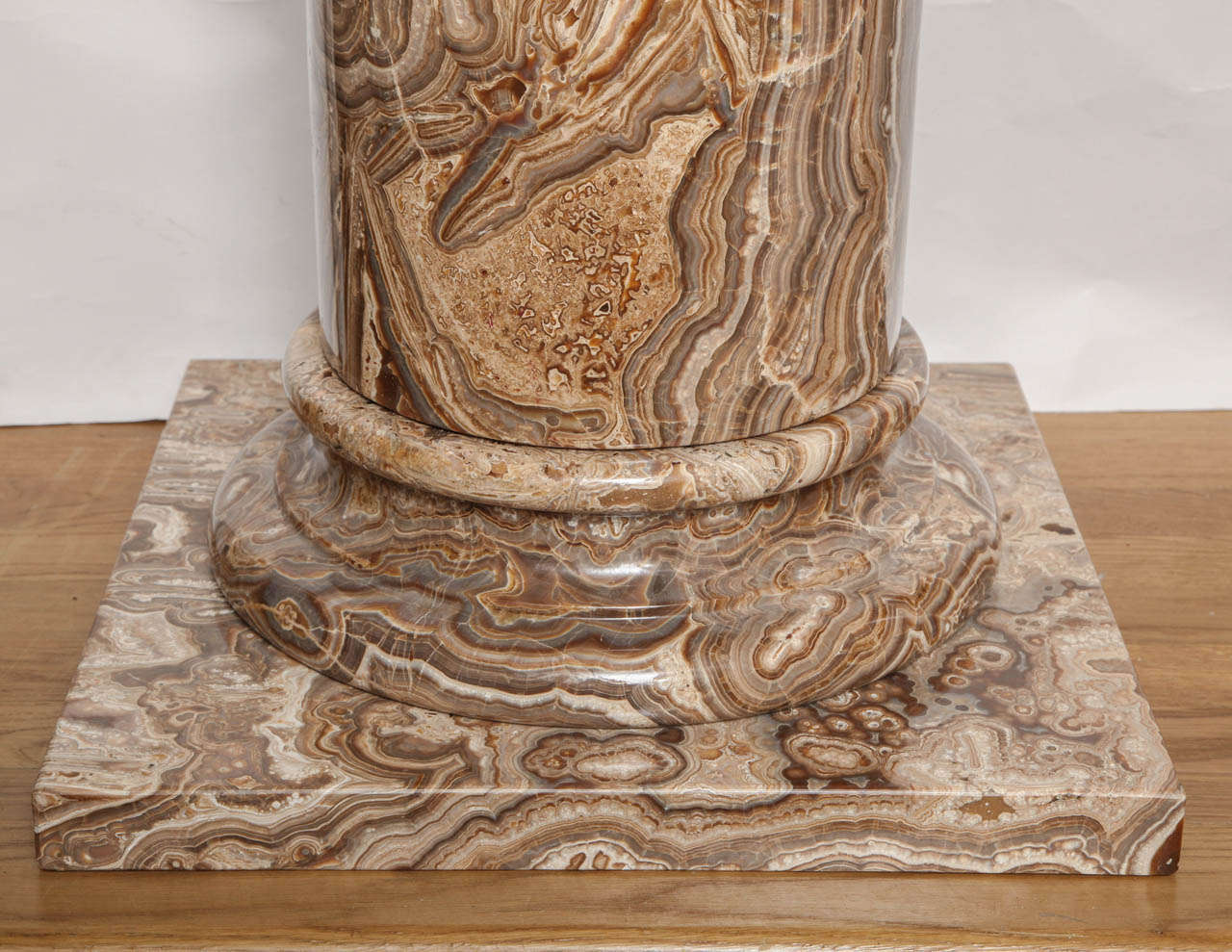 A Pair of Round Agate Pedestals 2