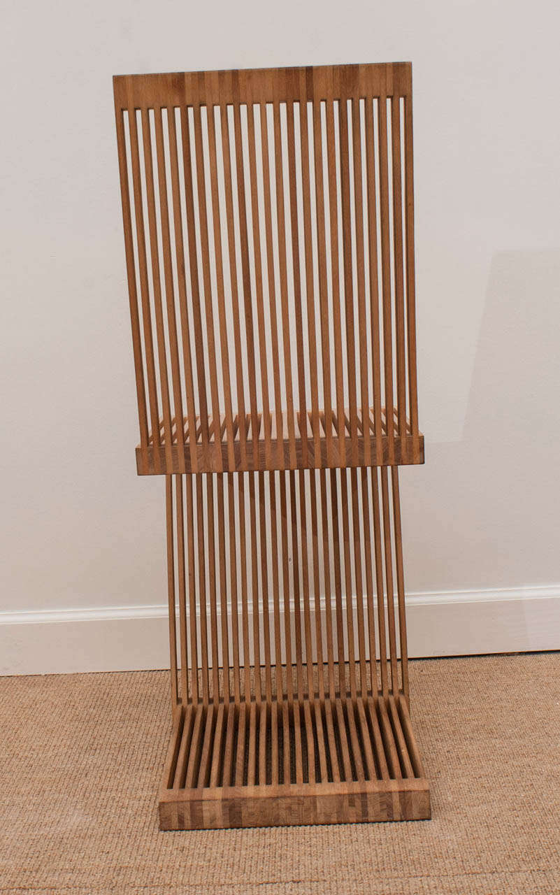 Set of Four Slatted Wood Cantilevered Chairs In Excellent Condition For Sale In Kensington, MD