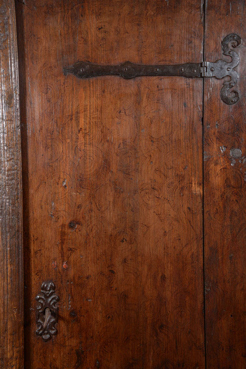 17th Century Rustic  Armoire For Sale 1