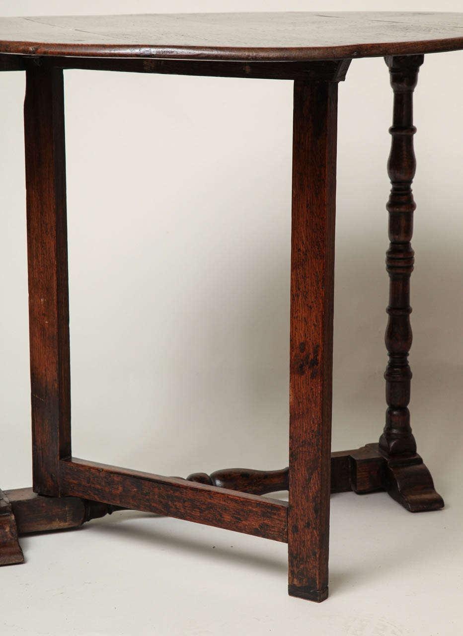 19th Century English Oak Coaching Table 1
