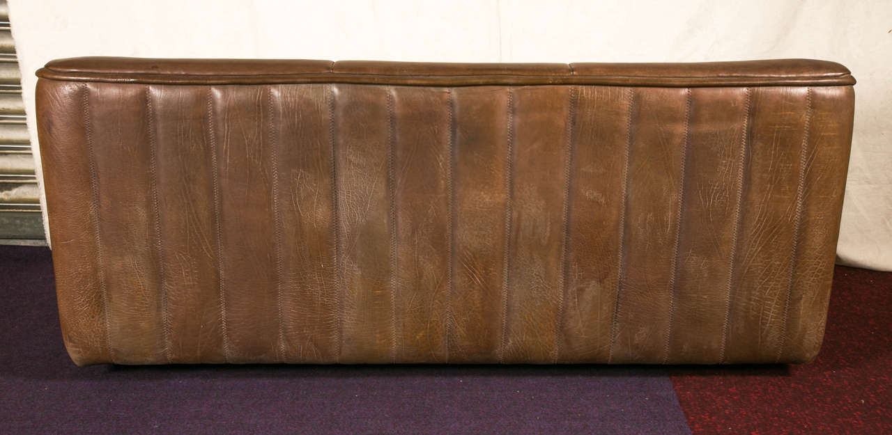 Thick Buffalo Leather Sofa by De Sede, 1970s For Sale 3