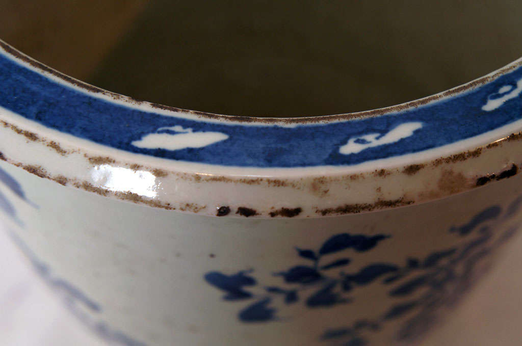 20th Century Chinese Porcelain Jardiniere