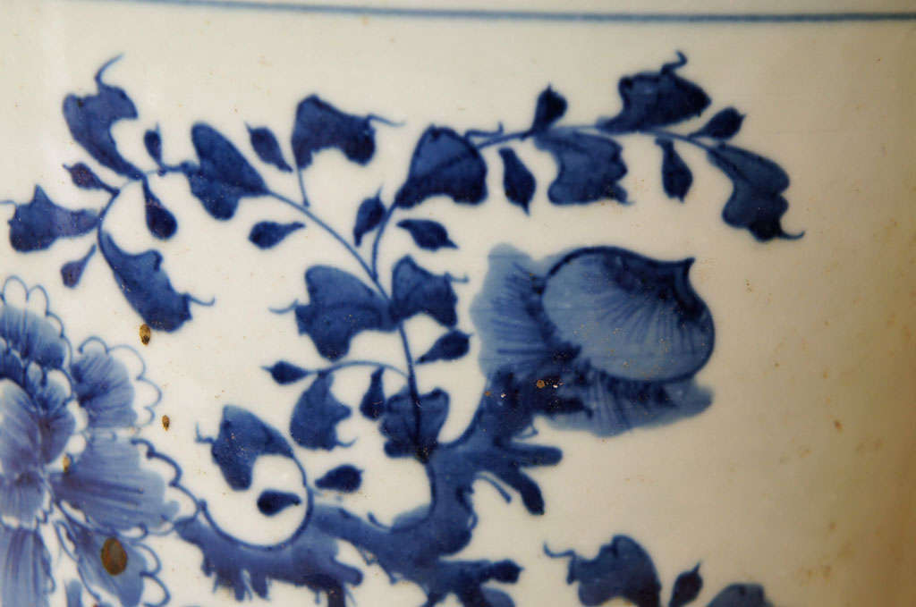Chinese Porcelain Jardiniere 1