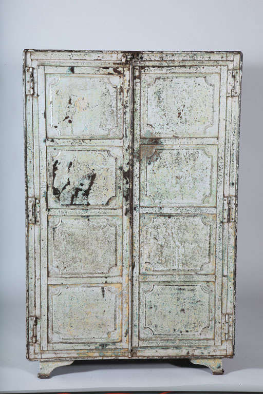 Metal Two-Door Cabinet In Good Condition For Sale In New York, NY