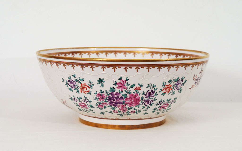 Large Porcelain Center Bowl by Samson, circa 1900, France 5