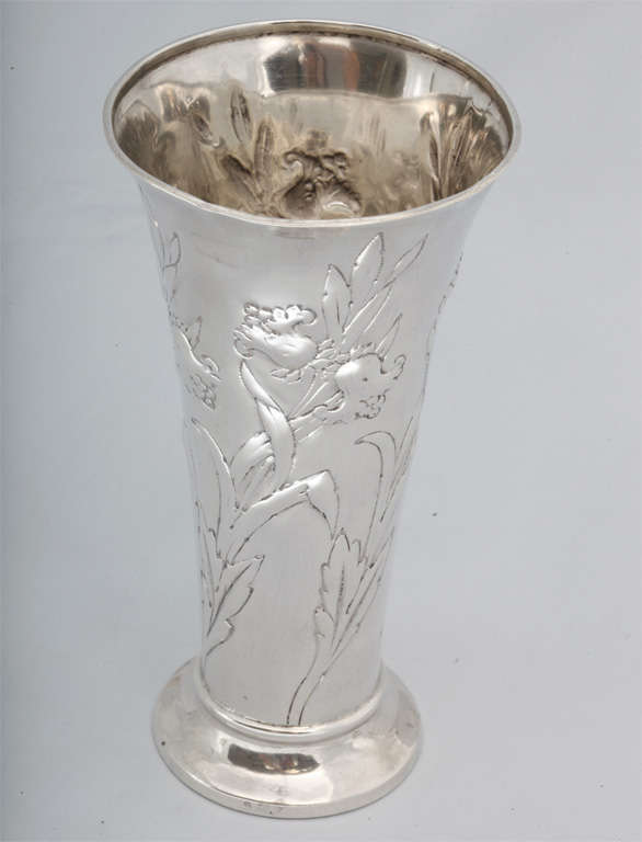 Art Nouveau, sterling silver vase with lovely floral design, Birmingham, England, Ca. 1905, Deakin & Francis - makers. @5 1/2