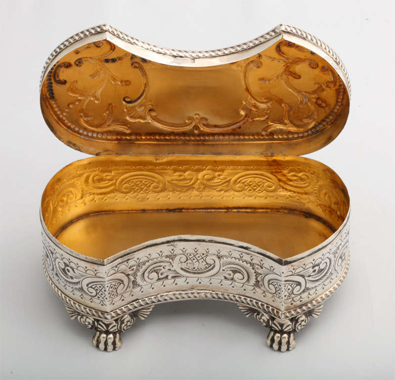 Sterling Silver Footed and Hinged Jewelry Box In Excellent Condition In New York, NY