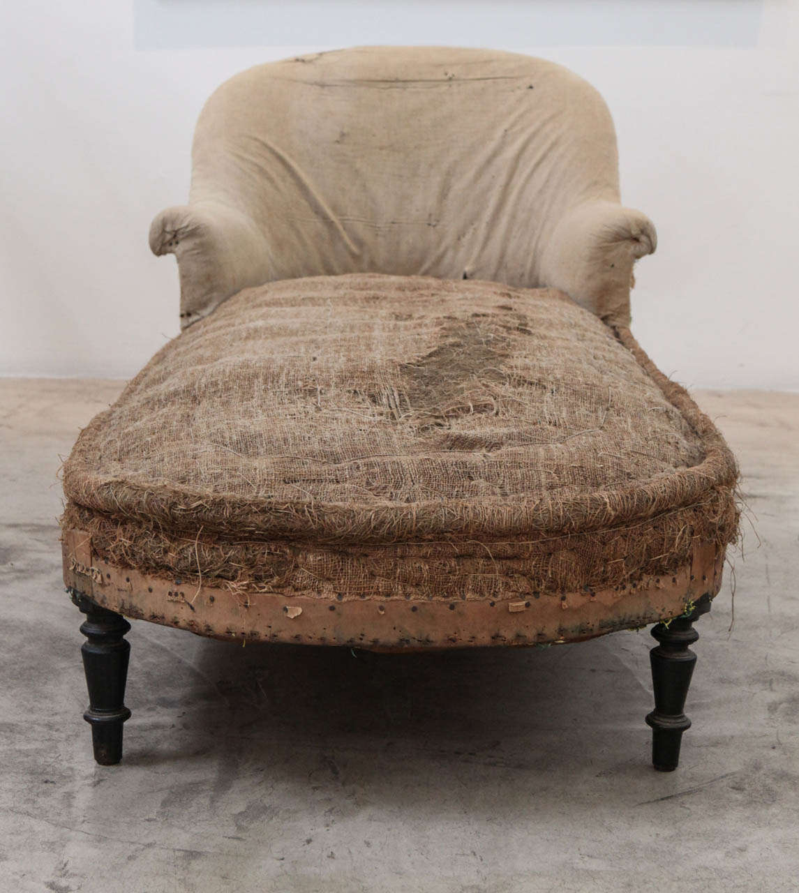 Large French Chaise, Late 18th Century In Good Condition In Los Angeles, CA