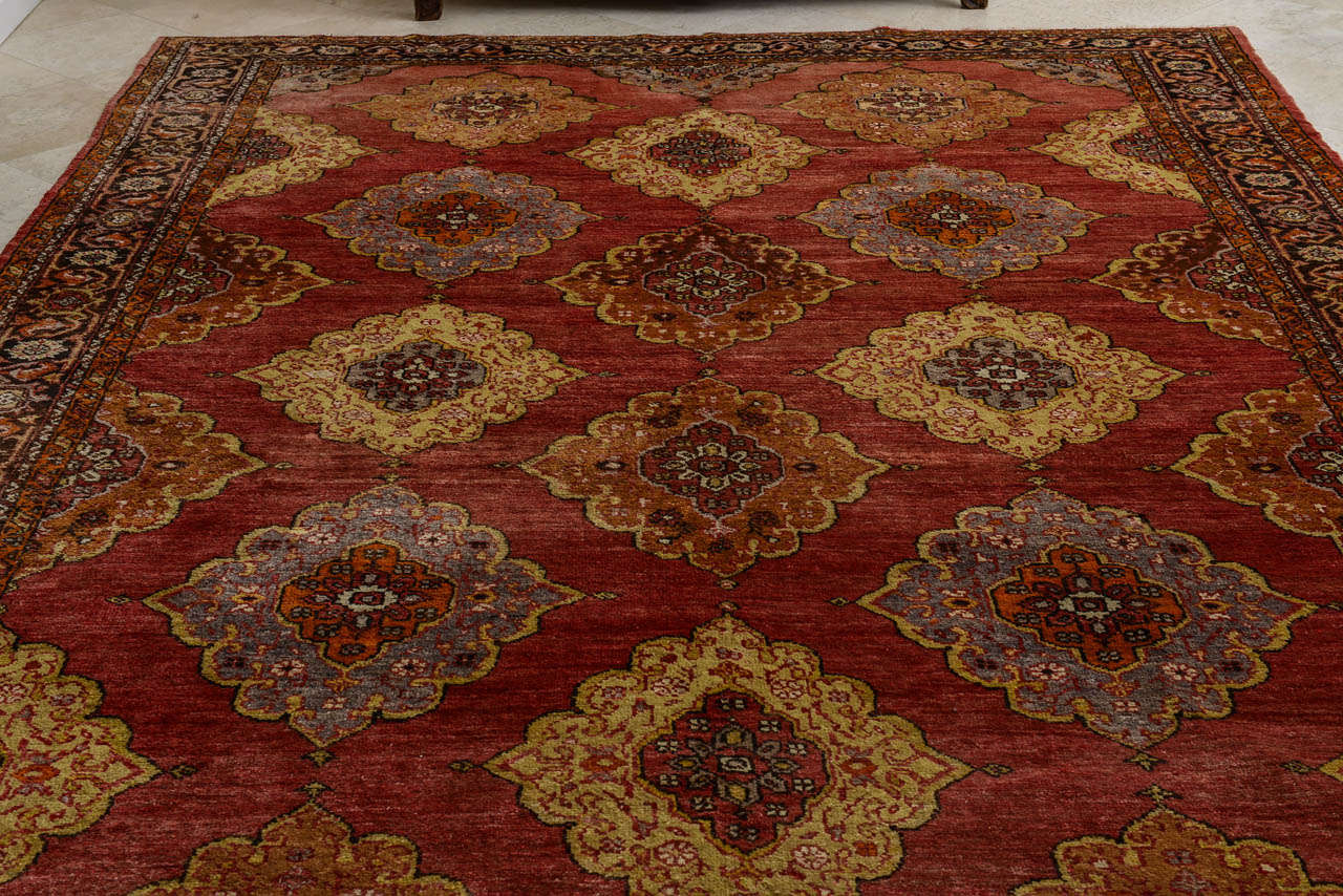Turkish Tonya Area Rug In Good Condition For Sale In West Palm Beach, FL