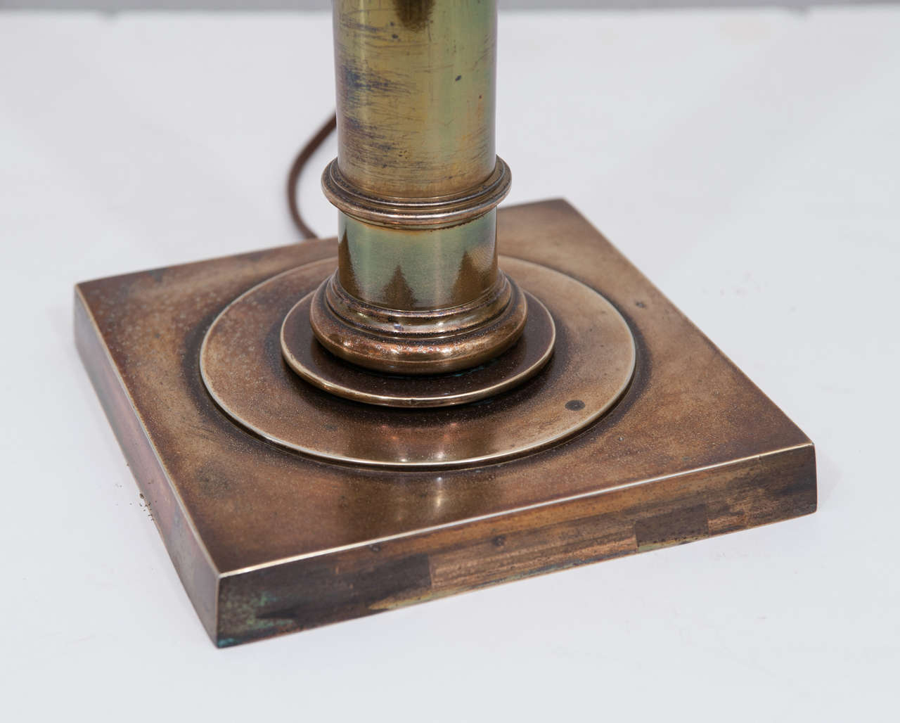 Pair of American Hurricane Lamps in Brass In Excellent Condition In Toronto, ON