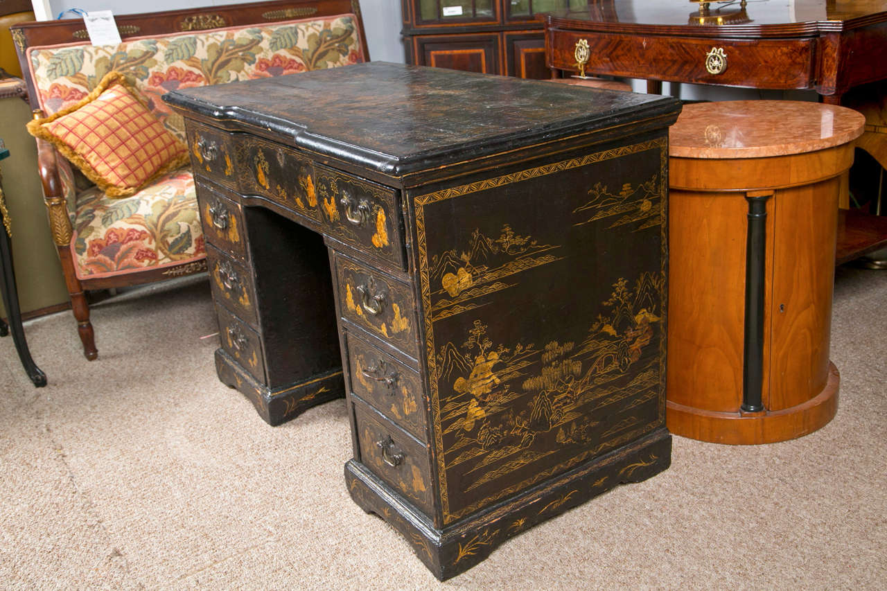 English 18th-19th Century Chinese Export Chinoiserie Lacquer Decorated Knee Hole Desk