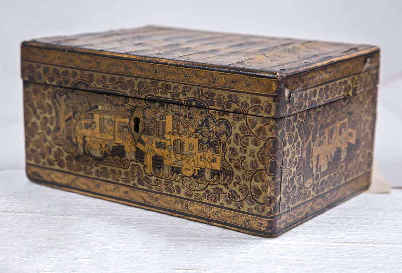A beautiful finely made 19th century chinoiserie antique humidor that can be used as a jewelry box. Wonderfully decorated and in fine condition.