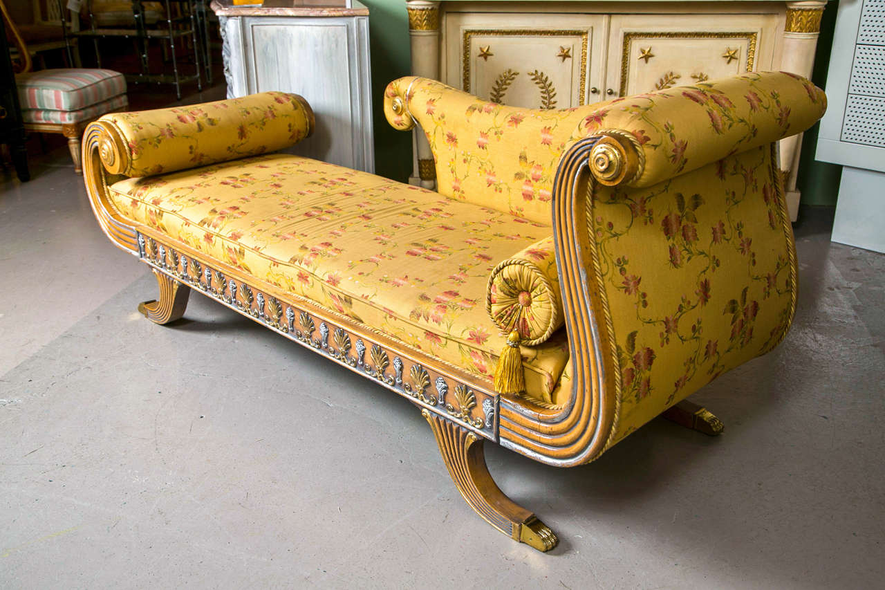 Mid-20th Century Hollywood Regency Style Day Bed /  Chaise Lounge