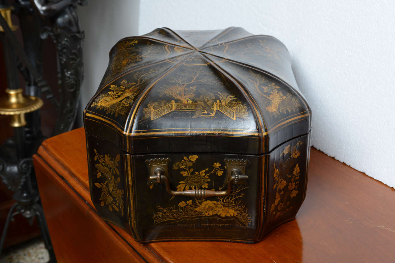 19th Century Black Lacquered Chinese Chinoiserie Tea Caddy 19th century