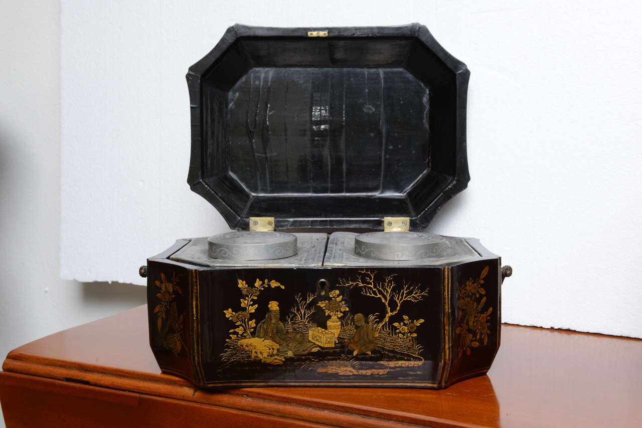 Black Lacquered Chinese Chinoiserie Tea Caddy 19th century 4