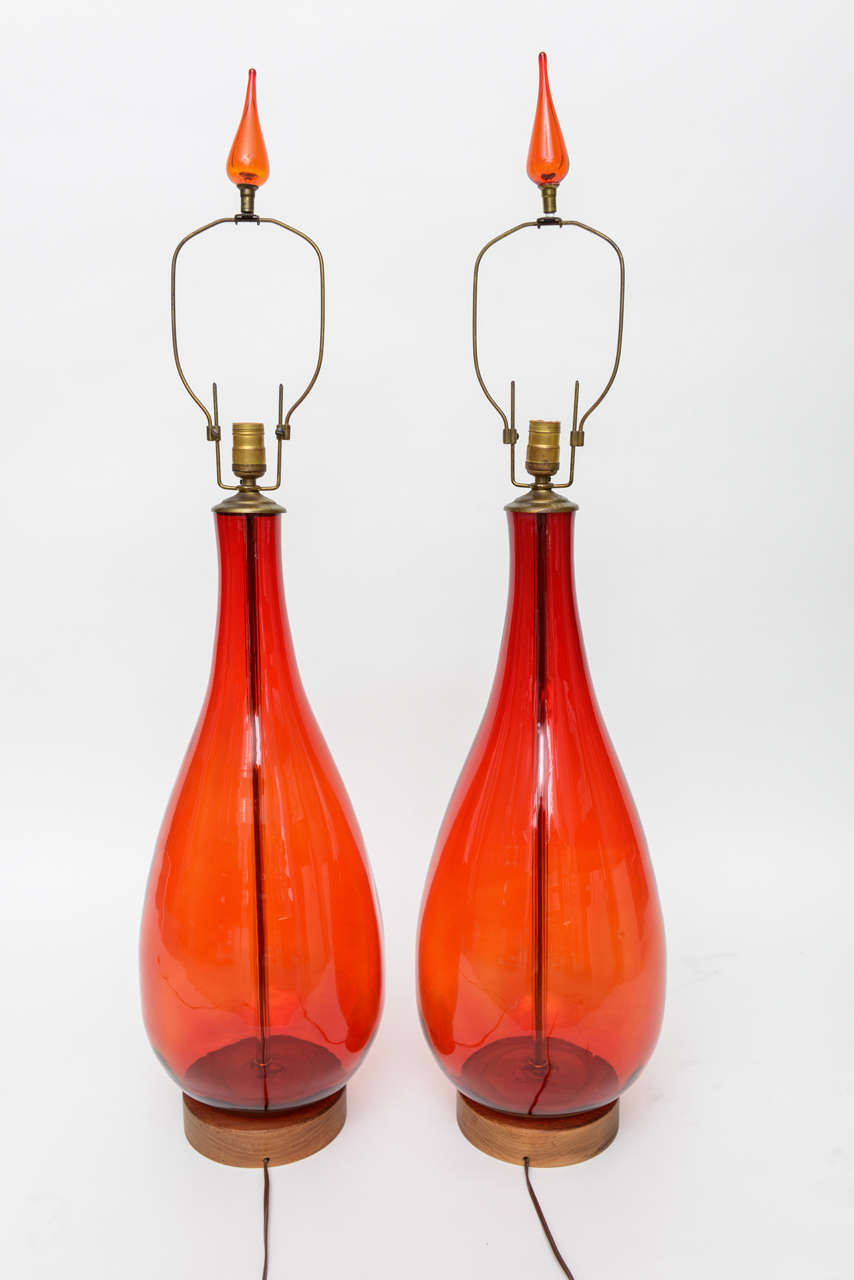 Pair of Large Tangerine Blenko Glass Lamps In Excellent Condition In West Palm Beach, FL
