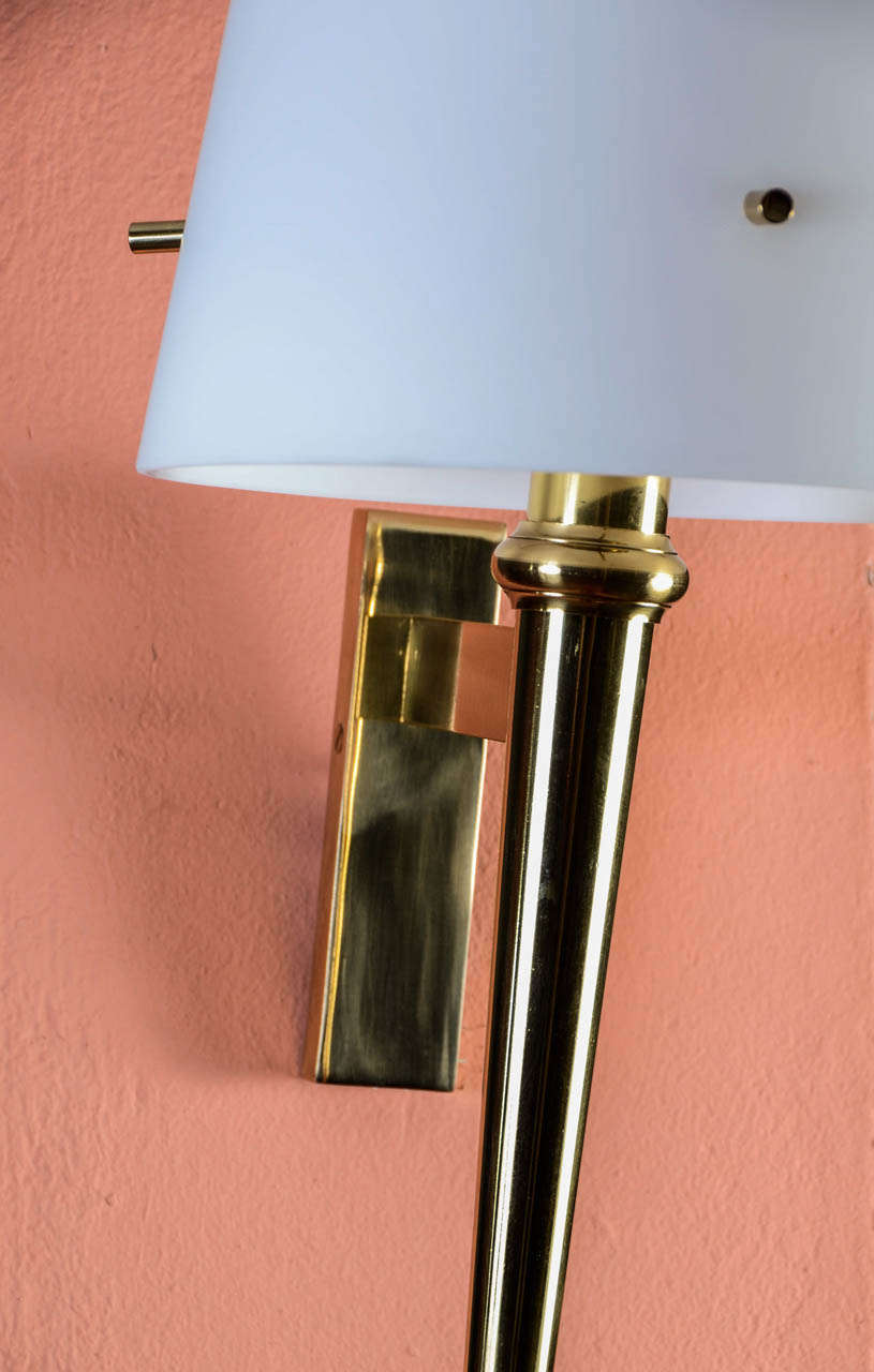 Pair of Sconces in Brass with Glass Shade In Excellent Condition For Sale In Bois-Colombes, FR