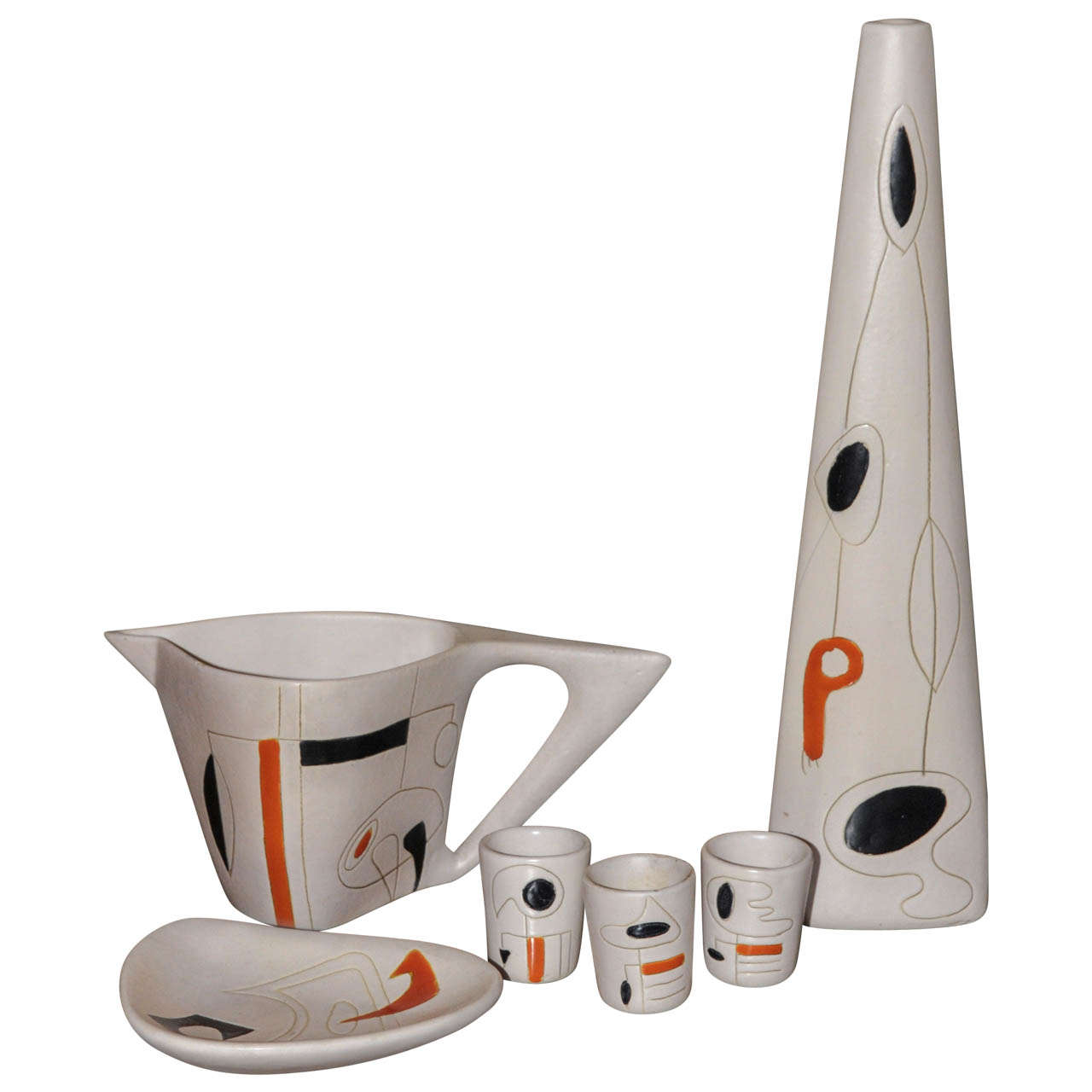 Set of Six 1950's Ceramic Pieces For Sale