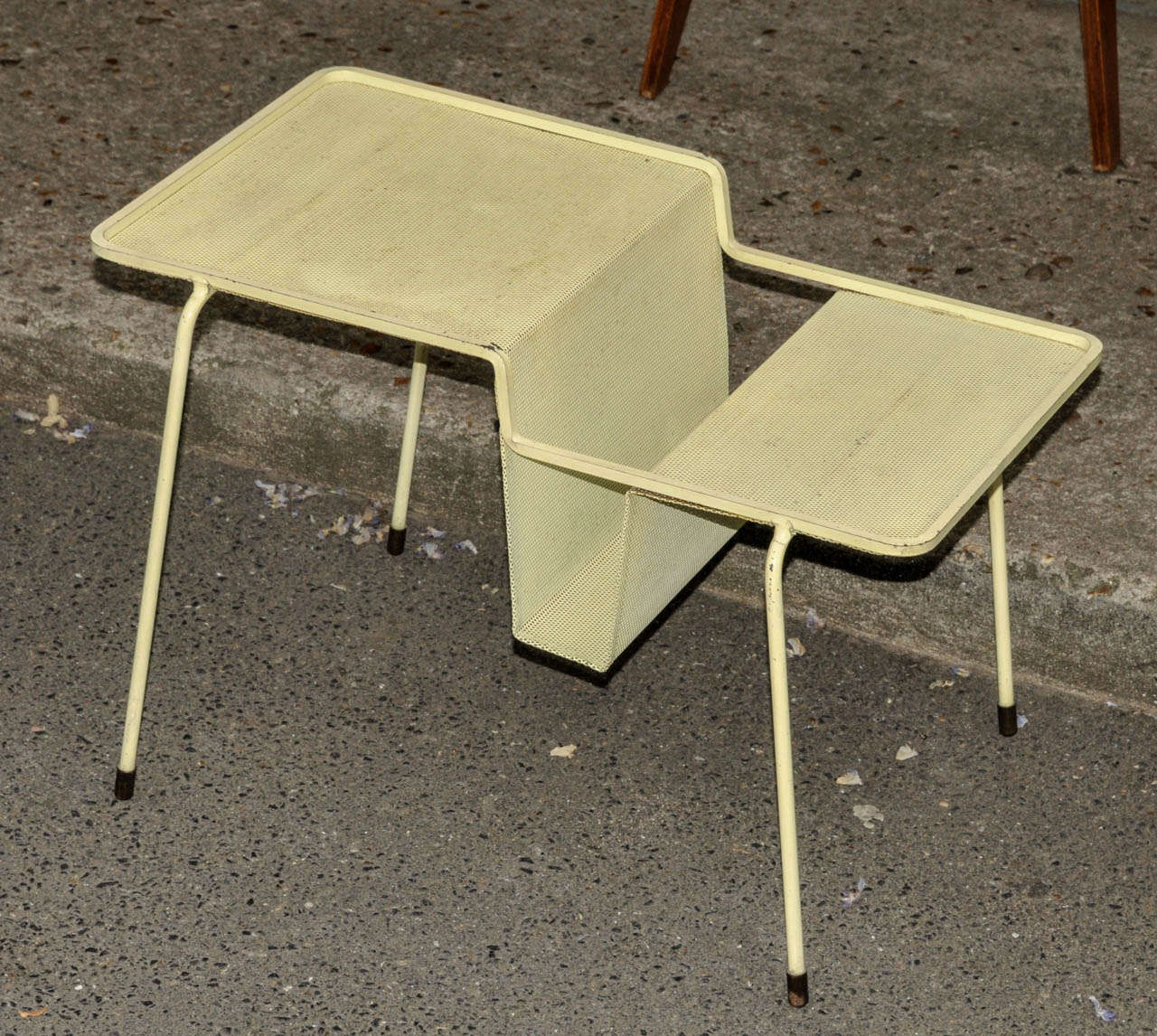 1960's end sofa table by Mathieu Mategot. Original painted metal. Brass leg endings. Good condition. Normal wear consistent with age and use.